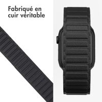 Accezz Bracelet en cuir véritable magnétique Apple Watch | 44/45/46/49 mm - Noir