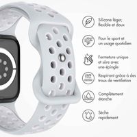 imoshion Bracelet sport⁺ Apple Watch Series 1 á 11 / SE / Ultra (44/45/46/49 mm) - Taille M/L - Pure Platinum & White