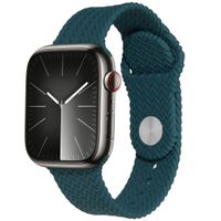 imoshion Bracelet en silicone tressé Apple Watch Series 1 à 9 / SE (38/40/41 mm) | Series 10 (42 mm) - Vert foncé