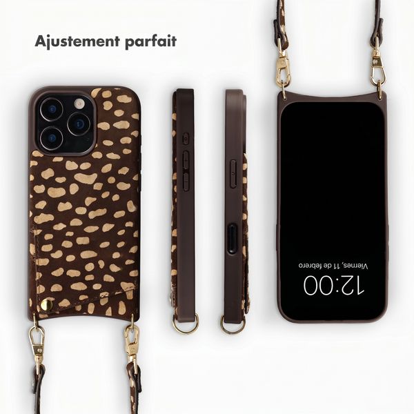 Selencia Nova coque arrière en cuir véritable avec porte-cartes Apple iPhone 16 Pro - Fawn Chic