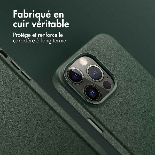 Accezz Coque arrière en cuir avec MagSafe Apple iPhone 14 Pro Max - Cedar Green