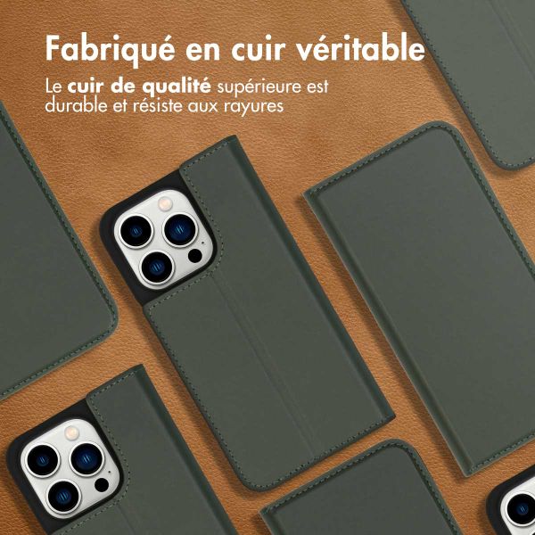 Accezz Étui de téléphone Slim Folio en cuir de qualité supérieure iPhone 14 Pro - Vert