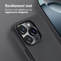 imoshion Coque arrière Color avec cordon amovible et MagSafe Apple iPhone 16 Pro - Noir