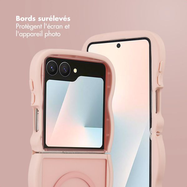 Selencia Coque arrière Wavy avec MagSafe Samsung Galaxy Z Flip 7 - Soft Pink