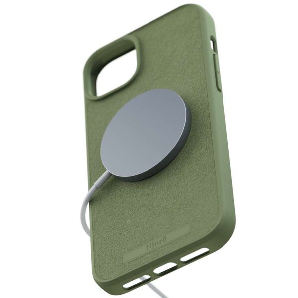 Njorð Collections Coque daim Comfort+ MagSafe iPhone 15 Plus - Olive