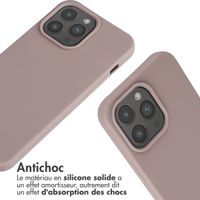 imoshion Coque en silicone avec cordon Apple iPhone 15 Pro Max - Sand Pink