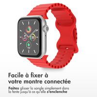 imoshion Bracelet Athletic en silicone Apple Watch Series 1 t/m 11 / SE / Ultra (44/45/46/49 mm) - Rouge