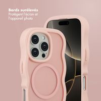 Selencia Coque arrière Wavy avec MagSafe Apple iPhone 16 Pro - Soft Pink