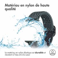 imoshion Bracelet en nylon élastique Apple Watch Series 1 t/m 11 / SE / Ultra (44/45/46/49 mm) - Gris foncé