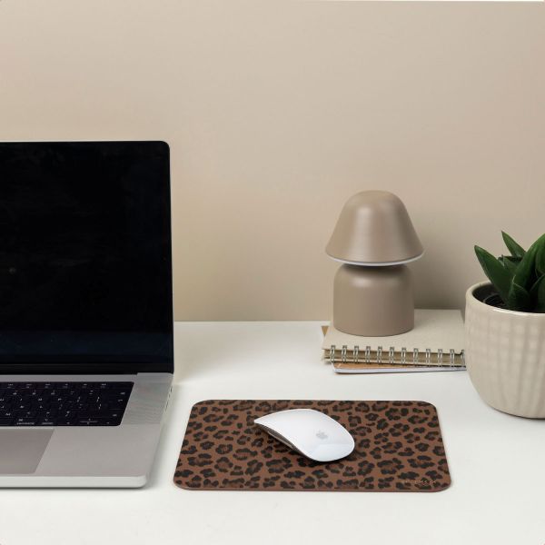 Selencia Sabi Tapis de Souris en Similicuir imprimé panthère - 20 x 24 cm - Mocha Brown