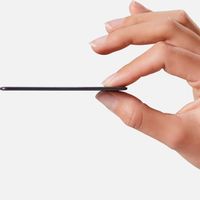 Chipolo Spot Bundle - Traceur Bluetooth pour iOS - 1x tag & 1x carte - Noir