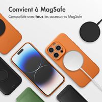 imoshion Coque Couleur avec MagSafe Apple iPhone 14 Pro - Neon Orange