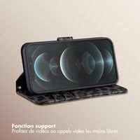 Selencia Étui de télephone portefeuille imprimé léopard Sabi Apple iPhone 12 (Pro) - Midnight Black