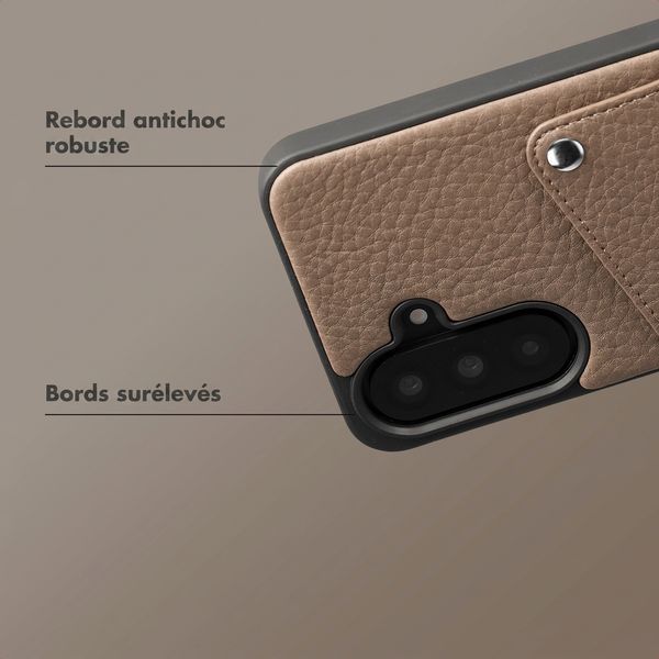 Selencia Coque Riva avec porte-cartes Samsung Galaxy A37 (5G) - Mocha Brown