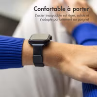 imoshion Bracelet slim Milanese Apple Watch Series 1 t/m 9 / SE (38/40/41 mm) | Series 10 / 11 (42 mm) - Indigo