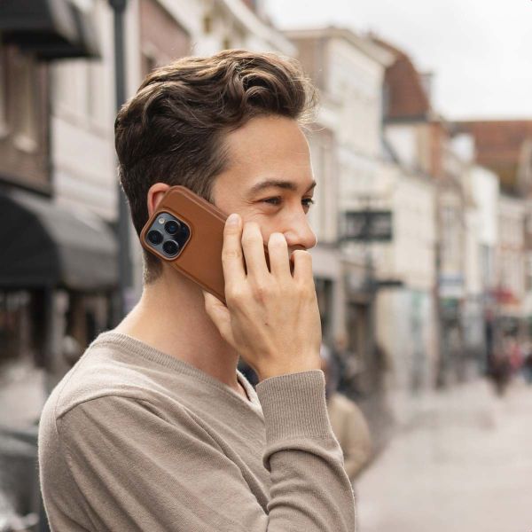 Selencia Étui portefeuille amovible Olyn avec MagSafe Samsung Galaxy S24 FE - Marron