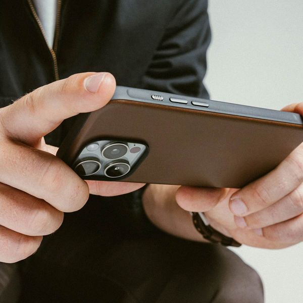 Nomad Coque Modern Leather avec MagSafe Apple iPhone 16 - Marron