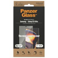 PanzerGlass Protection d'écran Ultra-Wide Fit Anti-bactérienne avec applicateur Samsung Galaxy S23 Ultra - Noir