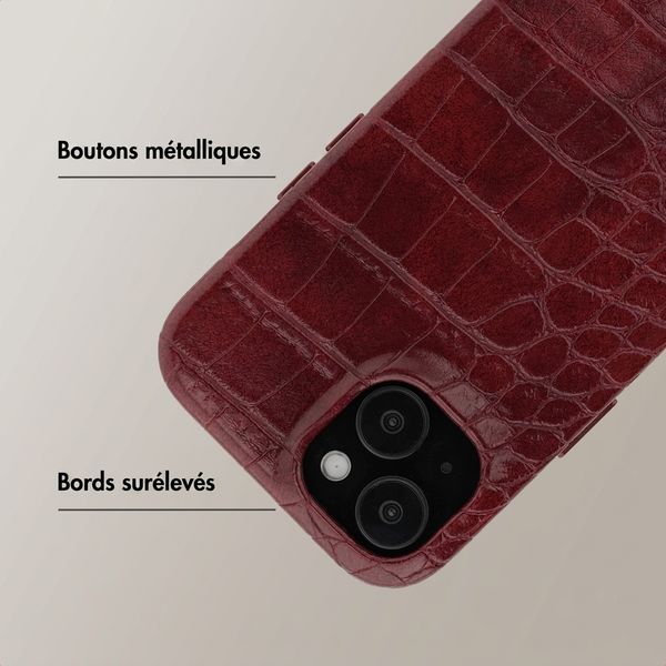 Selencia Coque arrière Croco avec MagSafe Apple iPhone 15 - Burgundy