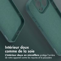 imoshion Coque Couleur avec MagSafe Apple iPhone 15 Pro - Vert foncé