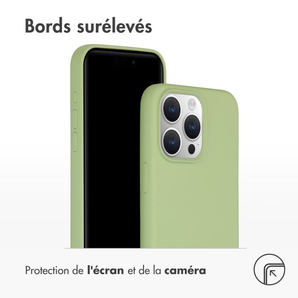 Accezz Coque Liquid Silicone iPhone 15 Pro Max - Vert