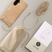 Selencia Coque de télephone Nova Croco avec cordon et porte-cartes Samsung Galaxy A36 / A56 - Toasted Almond