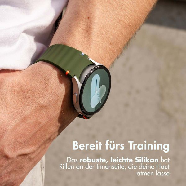 imoshion Bracelet Wave en silicone Samsung Galaxy Watch 4 / 5 / 6 / 7 / FE (20 mm) - Vert foncé