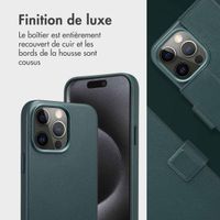 Accezz Étui de télephone portefeuille en cuir 2-en-1 avec MagSafe Apple iPhone 15 Pro Max - Cedar Green