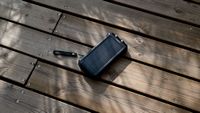 imoshion Solar Powerbank - Batterie externe avec panneau solaire - Charge rapide et fourniture d'énergie - 20.000 mAh - Noir
