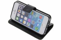 Etui de téléphone Fleurs de Trèfle iPhone SE / 5 / 5s - Noir