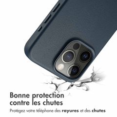 Accezz Coque arrière en cuir avec MagSafe Apple iPhone 15 Pro Max - Nightfall Blue