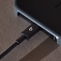 Beats Câble USB-C vers USB-C tressé 60W - 1,5 mètre - Bolt Black