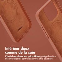 Accezz Étui de téléphone portefeuille en cuir 2-en-1 avec MagSafe iPhone 15 Pro - Sienna Brown