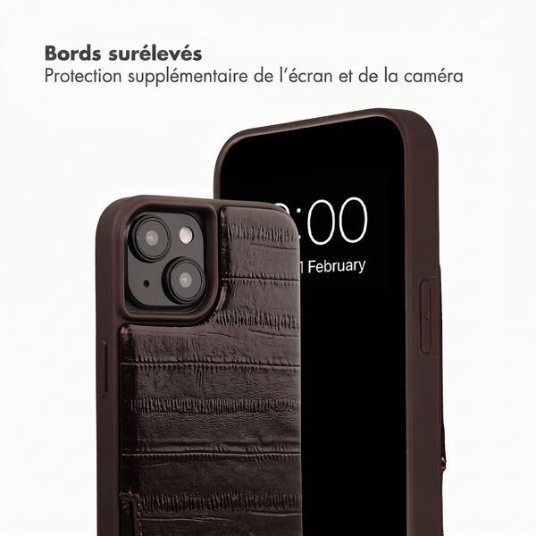 Selencia Nova coque arrière en cuir véritable avec porte-cartes Apple iPhone 15 - Dark Chocolate
