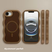 Selencia Coque arrière Wavy avec MagSafe Apple iPhone 16e - Mocha Brown