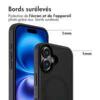 Accezz Coque Givrée Robuste avec MagSafe Apple iPhone 16 - Noir