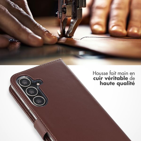 Selencia Étui portefeuille en cuir véritable Samsung Galaxy S25 FE - Marron foncé