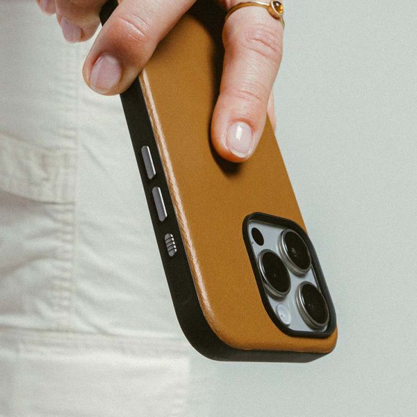 Nomad Coque Modern Leather iPhone 16 Pro - English Tan