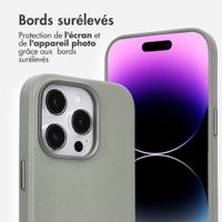 Accezz Coque arrière en cuir avec MagSafe Apple iPhone 14 Pro - Light Grey