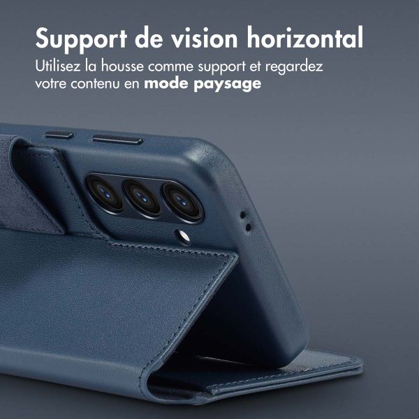 Accezz Étui de télephone portefeuille en cuir 2-en-1 avec MagSafe Samsung Galaxy S24 - Nightfall Blue