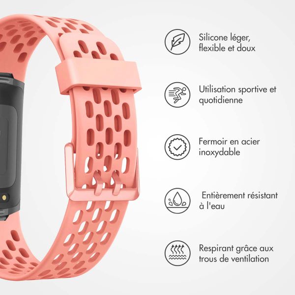 imoshion Bracelet de sport en silicone avec trous Fitbit Charge 5 / Charge 6 - Pêche