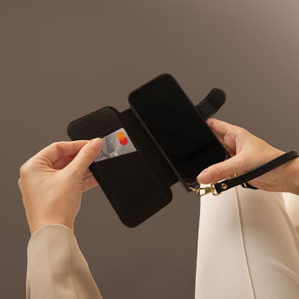 Selencia Étui Riva avec MagSafe et cordon de téléphone Samsung Galaxy S25 Ultra - Noir