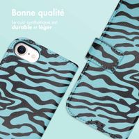 imoshion Étui de télephone portefeuille Design Apple iPhone SE (2022 / 2020) / 8 / 7 / 6(s) - Black Blue Stripes