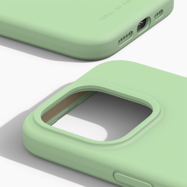 iDeal of Sweden Coque Silicone iPhone 15 Pro - Mint