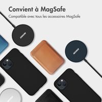 Accezz Coque Liquid Silicone avec MagSafe Apple iPhone 13 Mini - Noir