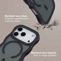Selencia Coque arrière Wavy avec MagSafe Apple iPhone 17 Pro - Noir