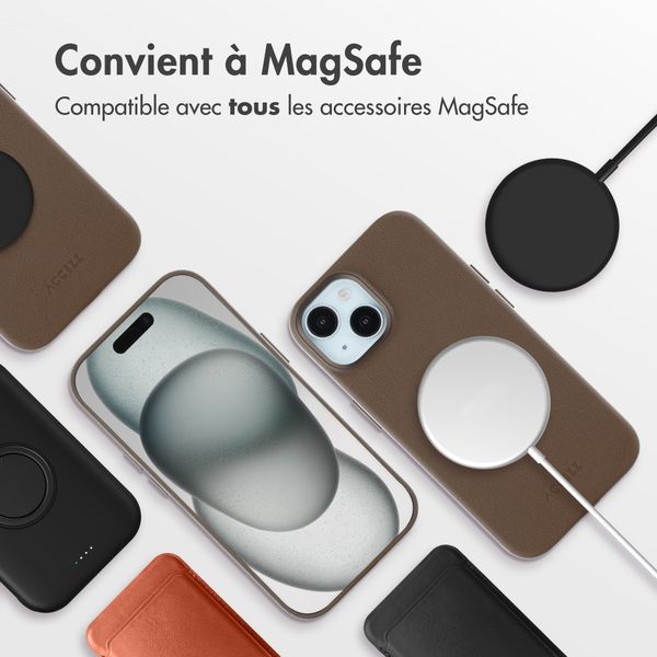Accezz Coque arrière en cuir avec MagSafe Apple iPhone 15 - Marron café