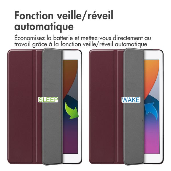imoshion Coque tablette Trifold Apple iPad 9 (2021) 10.2 pouces / iPad 8 (2020) 10.2 pouces / iPad 7 (2019) 10.2 pouces - Bordeaux