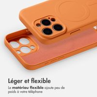 imoshion Coque Couleur avec MagSafe Apple iPhone 15 Pro Max - Neon Orange