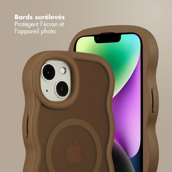Selencia Coque arrière Wavy avec MagSafe Apple iPhone 14 / 13 - Mocha Brown